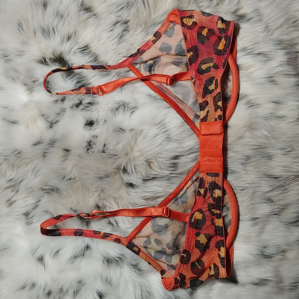EXPRESS Sheer Mesh Bra - Picture 6 of 11